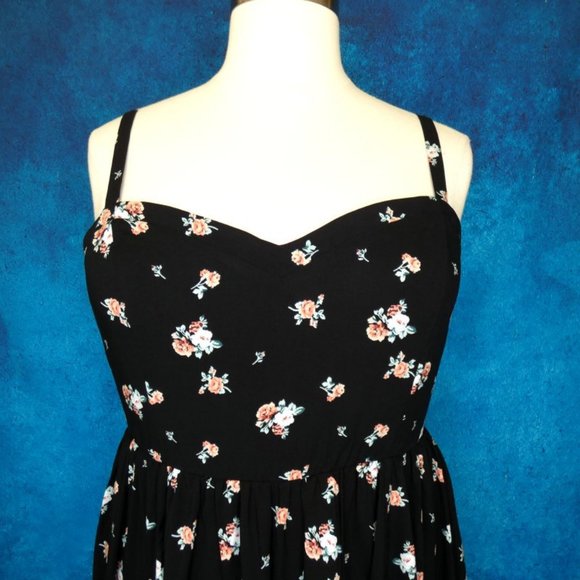 NWT Torrid Black Floral Challis Sharkbite Dress 2X - Picture 6 of 13